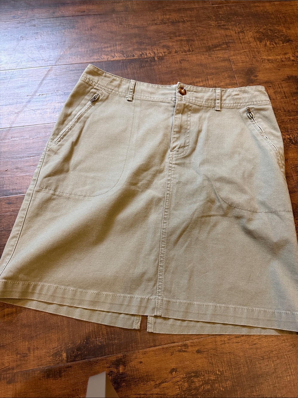 Eddie Bauer army green skirt
